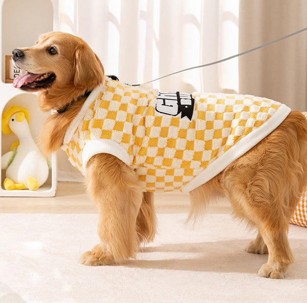 Autumn and winter dog checkerboard English embroidered large dog fleece coat medium and large dog golden retriever Satsuma pet clothes