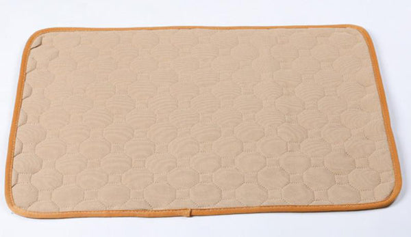 Pet diaper training pad can be washed and reused